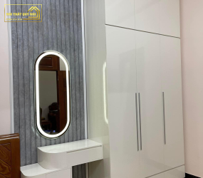BÀN NHỰA TRANG ĐIỂM TD002