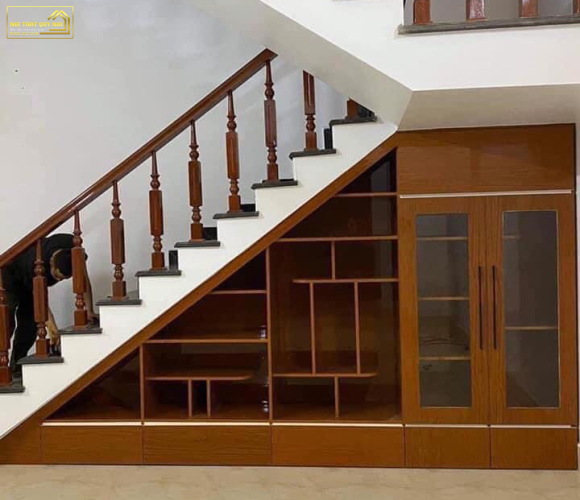 Mẫu Gầm Thang Nhựa Vincoplats 10